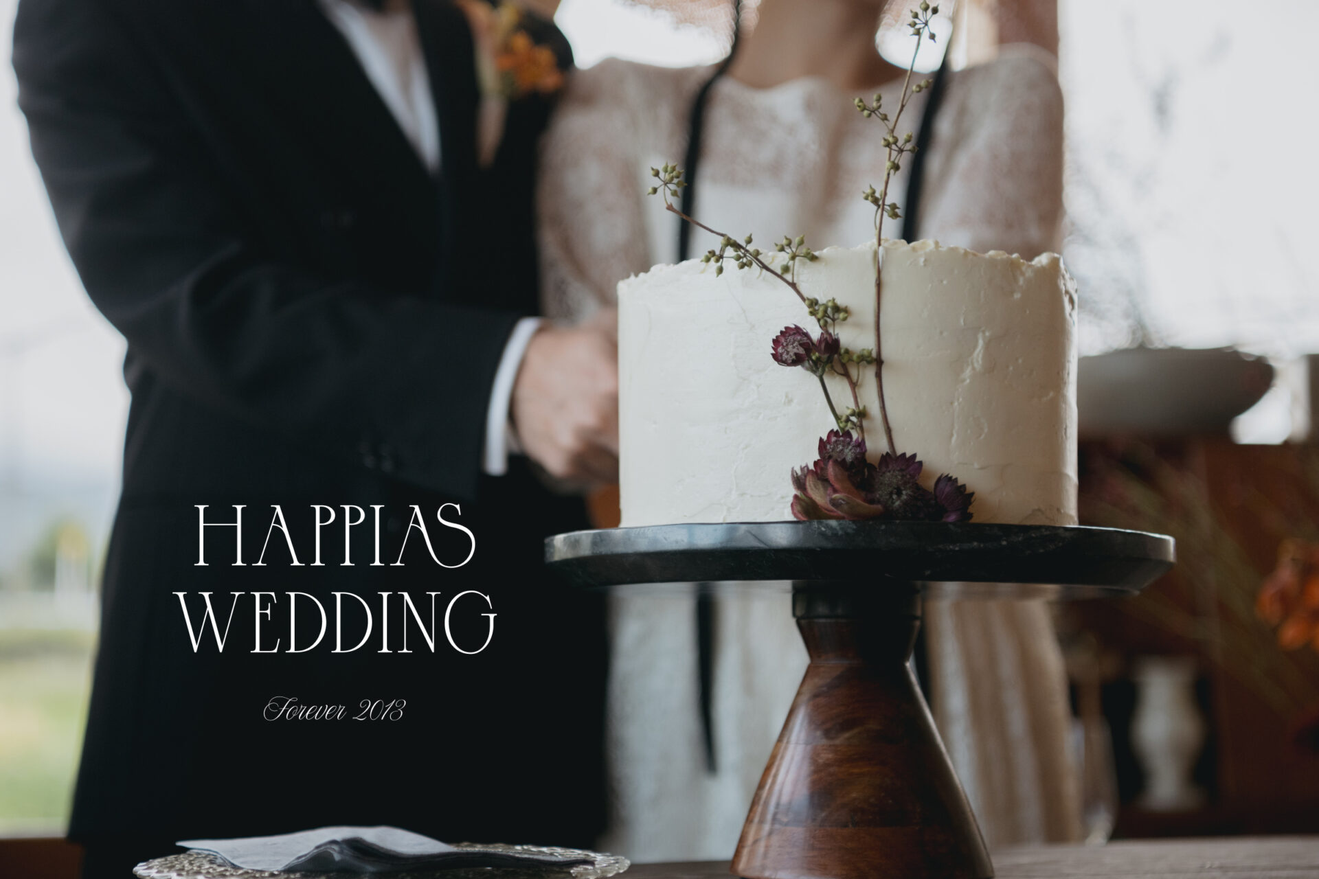 HAPPIAS WEDDINGロゴデザイン