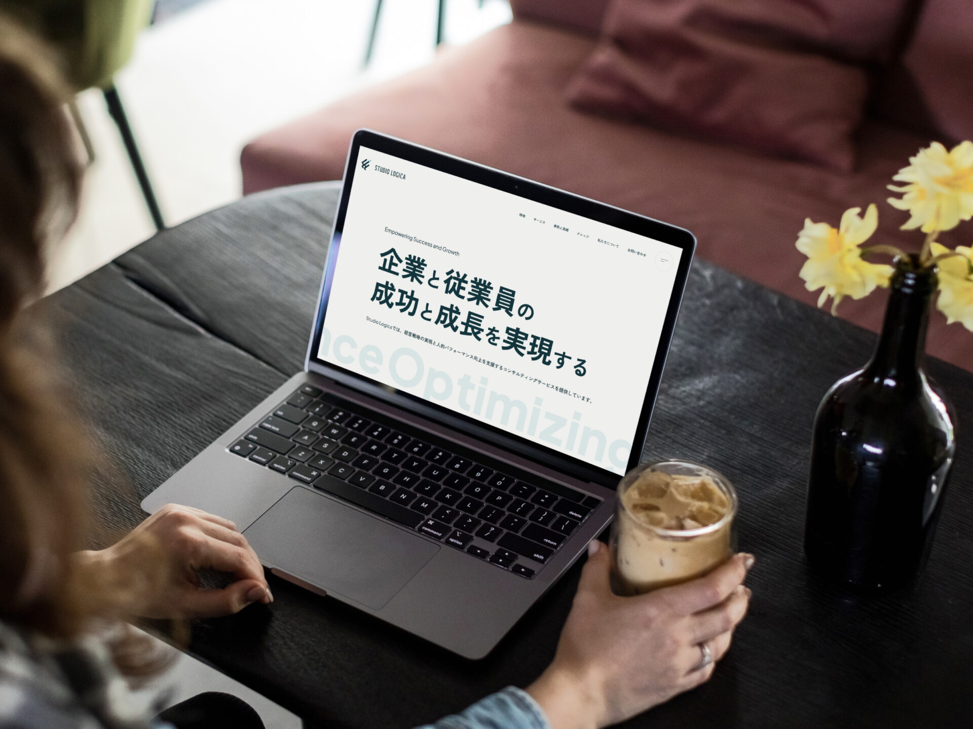 Studio Logica Webサイトの画面